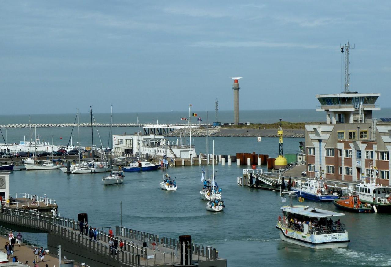 Appartement Cousteau - Terras, Zeezicht, Marina Ostend Exterior photo